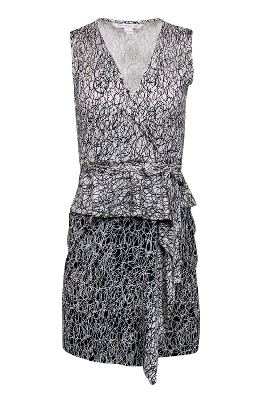 Diane von Furstenberg - Black & White Printed Silk Wrap Dress Sz 2 Trendy new unclassified dresses