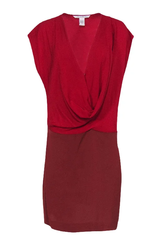 Diane von Furstenberg - Red Two-Tone Draped Plunge Dress Sz 8 Affordable unclassified dresses