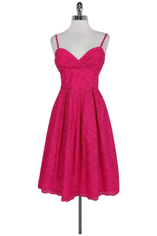 Lilly Pulitzer - Hot Pink Eyelet Flared Dress Sz 0 Embroidered unclassified dresses