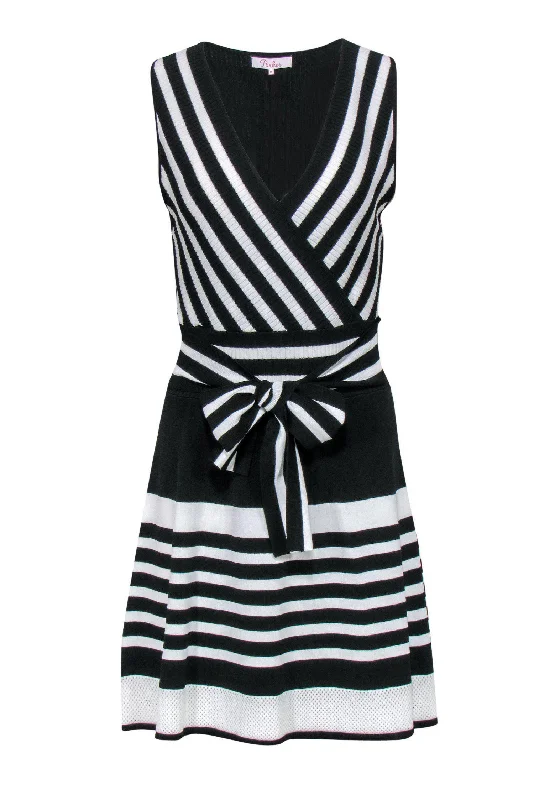 Parker - Black & White Striped Sleeveless Ribbed Fit & Flare Dress Sz M Breathable unclassified dresses